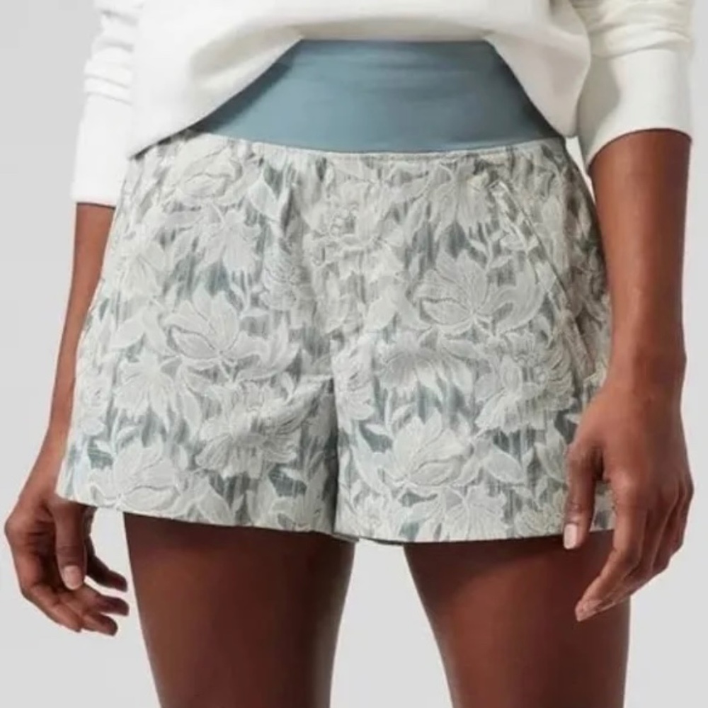 Athleta - Trekkie North Short